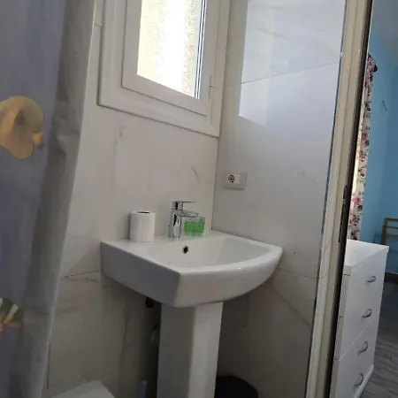 Tirent Apartment-seaview Апартаменты Влёра