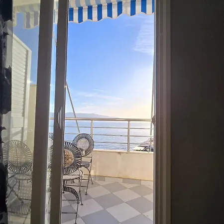 Tirent Apartment-seaview Влёра